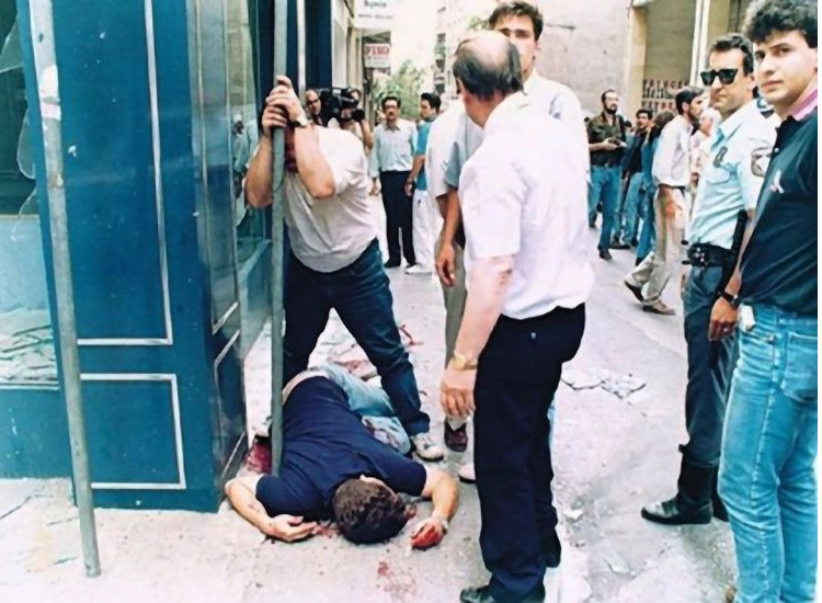Η ΔΟΛΟΦΟΝΙΑ ΤΟΥ ΘΑΝΟΥ ΑΞΑΡΛΙΑΝ