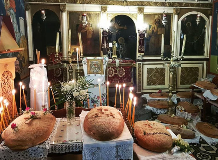 ΤΟ ΕΘΙΜΟ ΤΩΝ ΛΑΖΑΡΟΚΟΥΛΟΥΡΩΝ